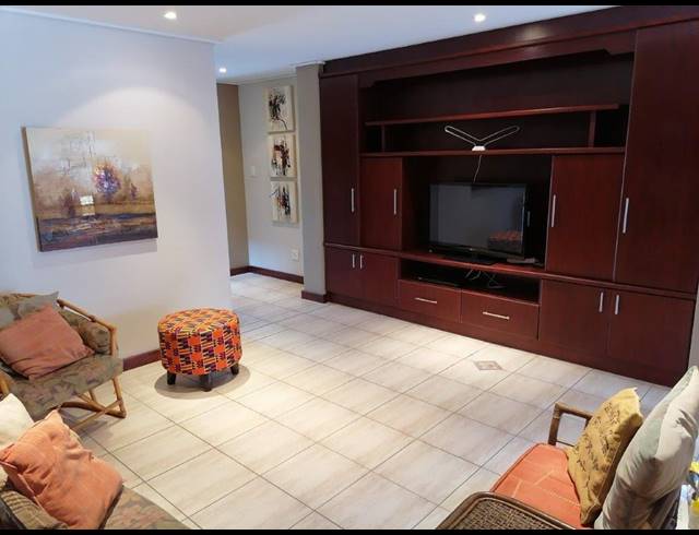 3 BEDROOM APARTMENT RENTED IN HUMEWOOD